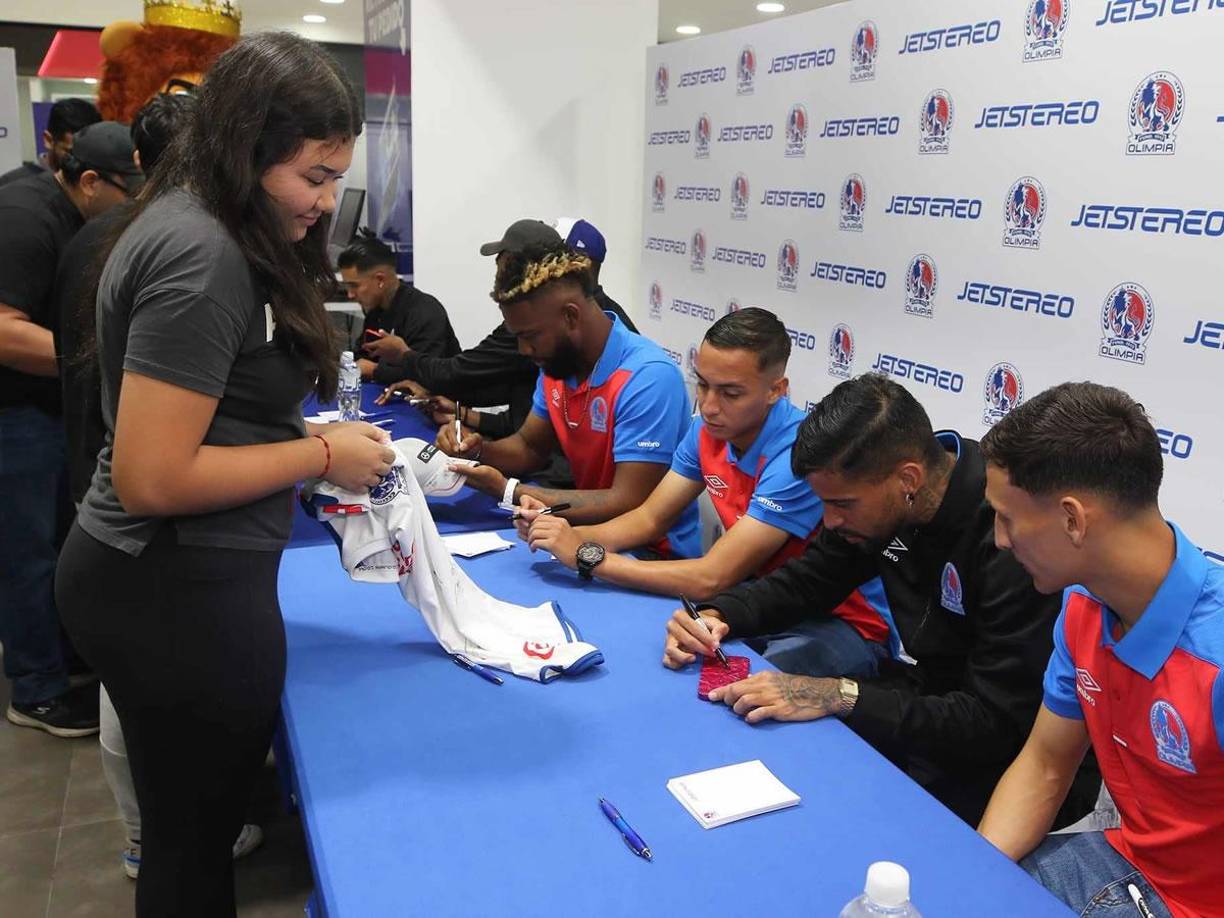 Michaell Chirinos, Yustin Arboleda, Jorge Benguché, Alex Güity, Moisés Rodríguez, Gabriel Araújo y Jamir Maldonado fueron los jugadores elegidos para participar de este lindo evento.