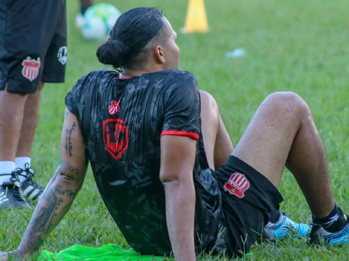 El jugador azteca fue uno de los fichajes bomba hace unas temporadas en el fútbol hondureño. Nadie se esperaba su incorporación al Vida.