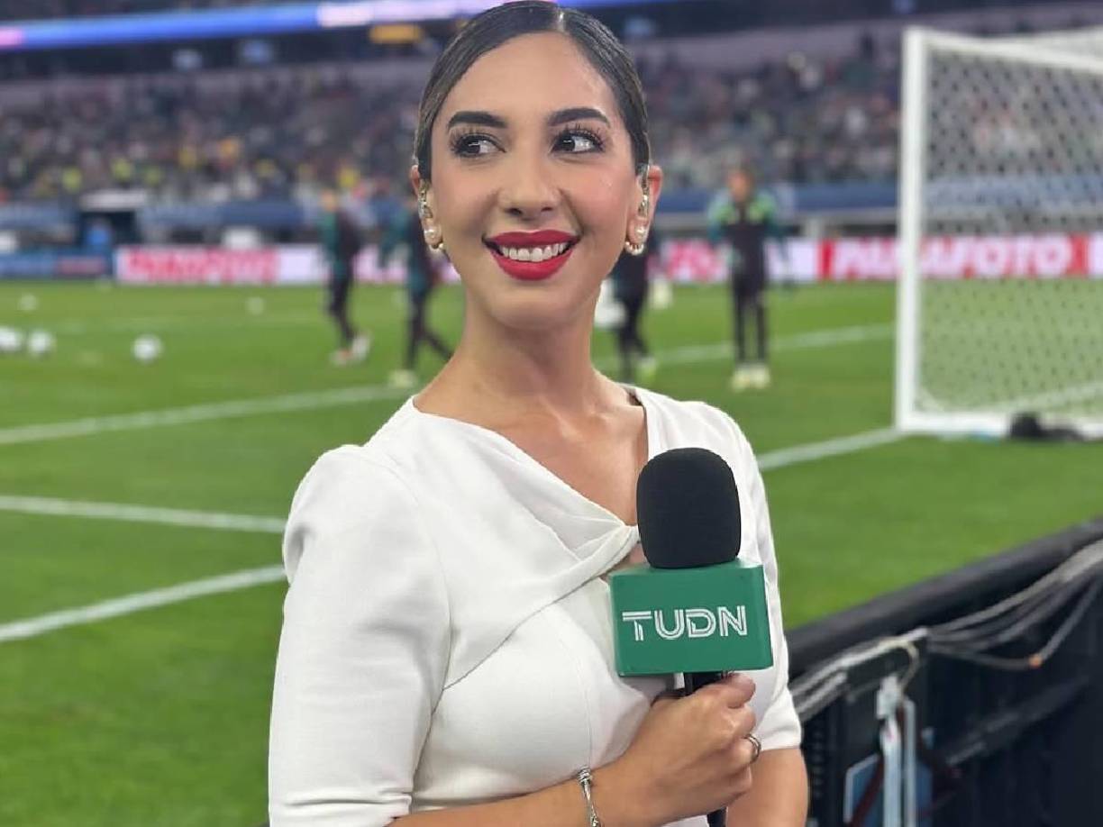 María Fernanda Alonso, conocida como Mafer Alonso, es una bella periodista azteca que llegó a San Pedro Sula para cubrir el Hondura vs México de este 15 de noviembre.
