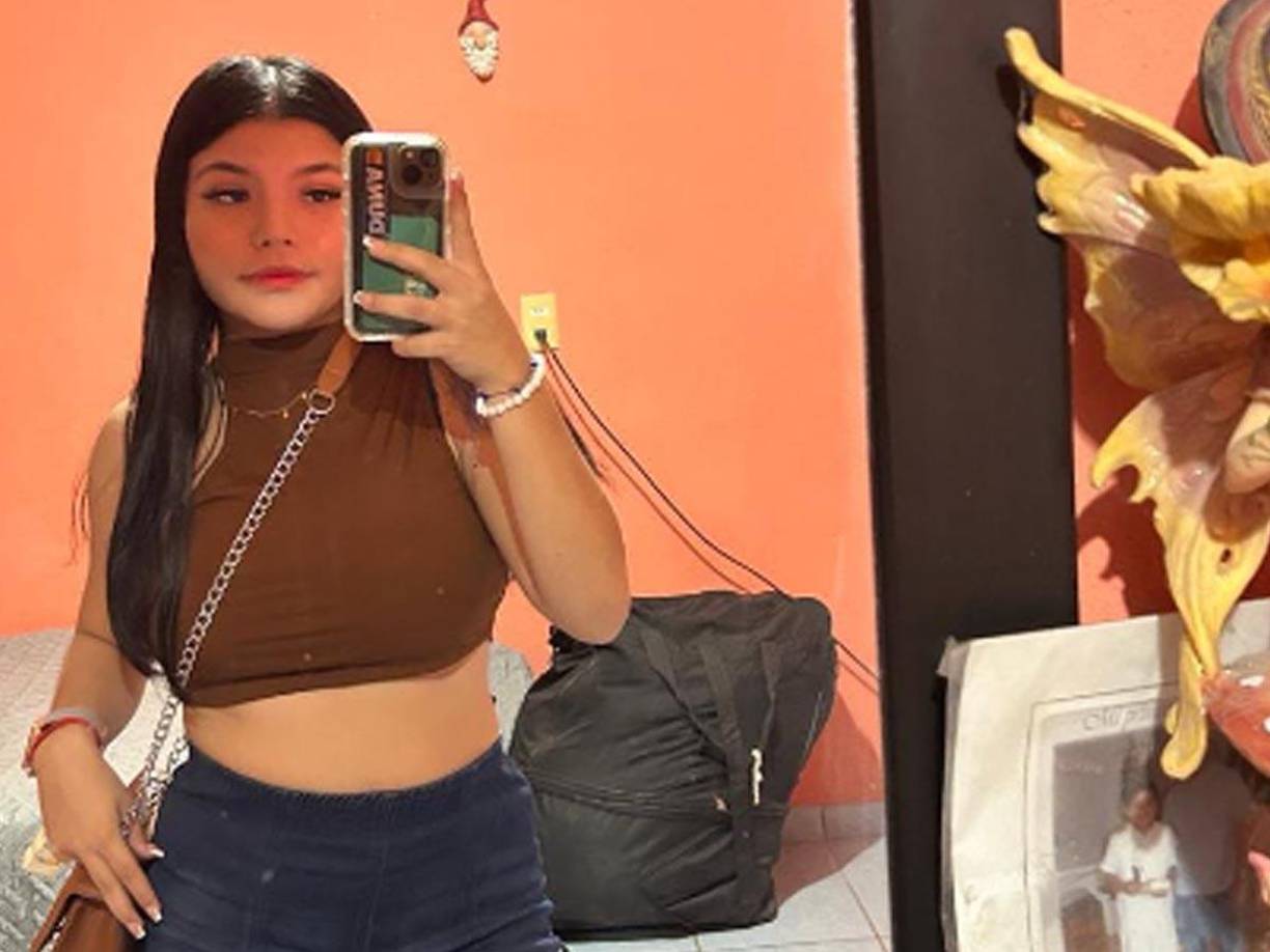 Una jovencita fue asesinada a balazos en la noche del martes en la calle San Martín de Santiago en Colima, México.