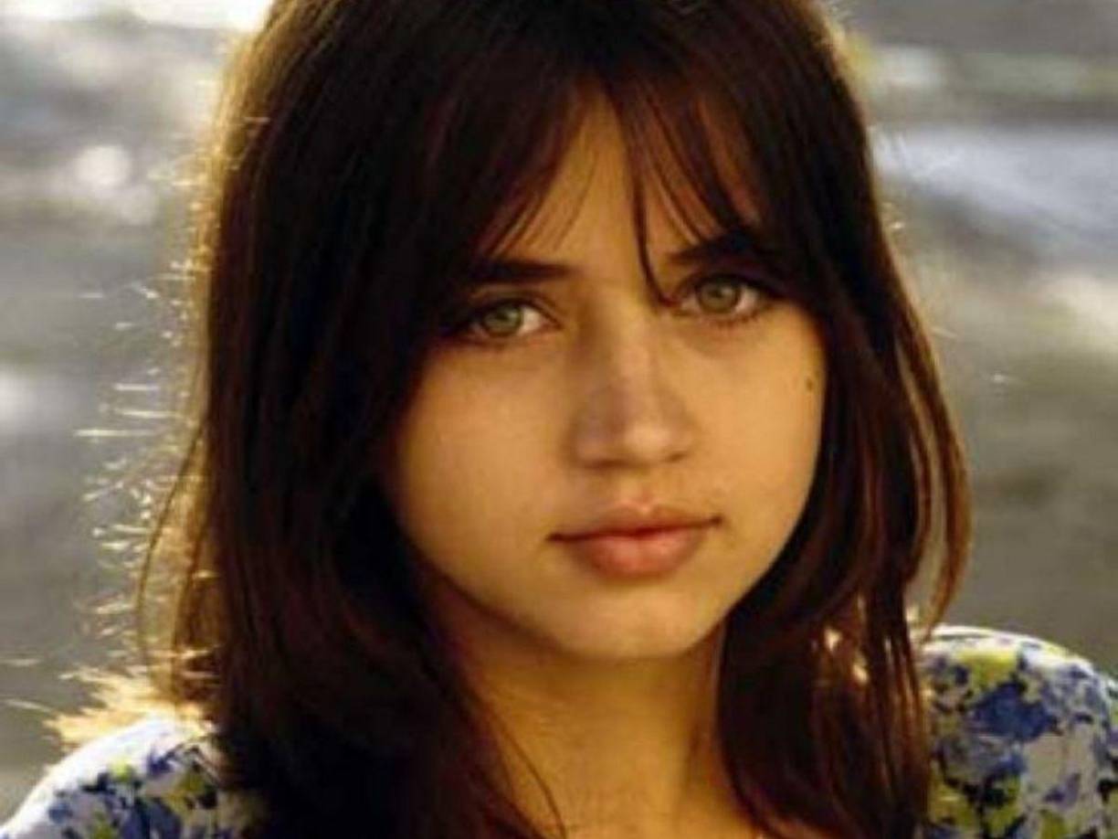 Su padre, dijo, trabajó en todo lo imaginable, “desde teniente de alcalde de un pueblo, a director de un banco, pasando por profesor, director de escuela... y mi madre siempre se ha dedicado a los recursos humanos. Son gente muy preparada y muy culta”, relató.