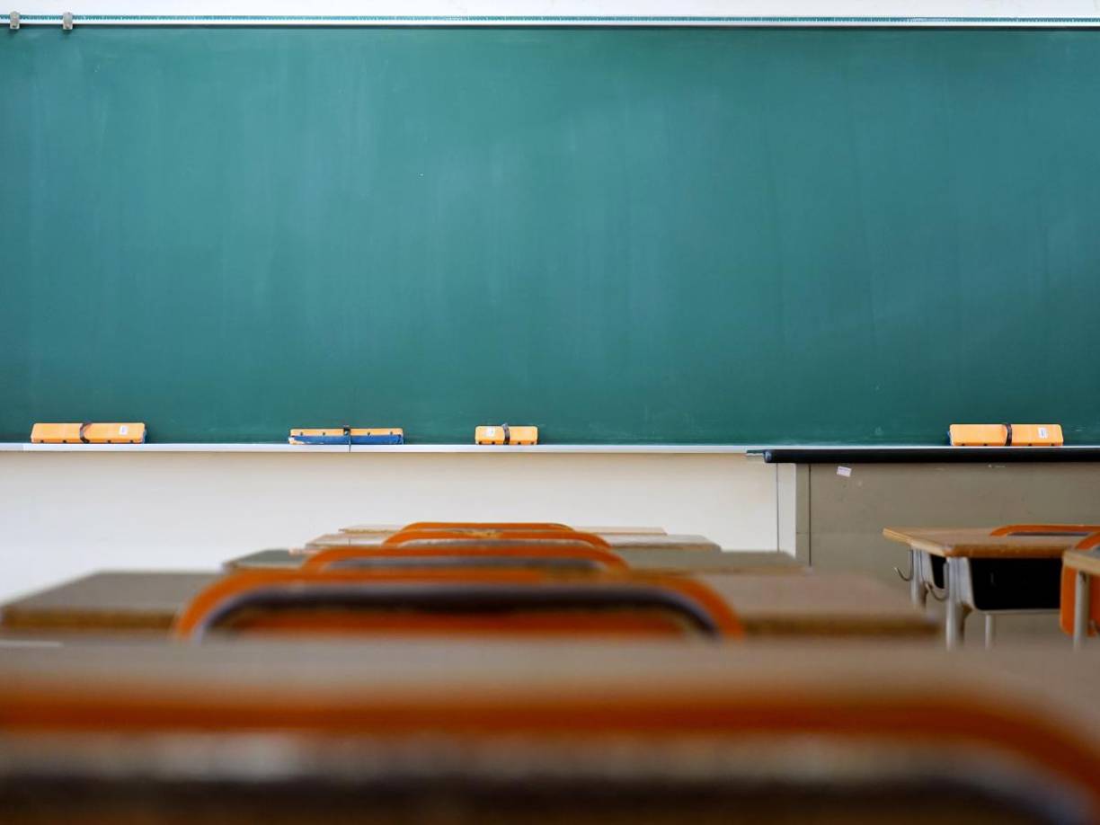 Dentro de los otros periodos vacacionales entrará, el receso de mitad de invierno, del 17 al 21 de febrero, el receso de primavera, del 14 al 18 de abril, coincidiendo con las celebraciones de la Pascua cristiana y judía.