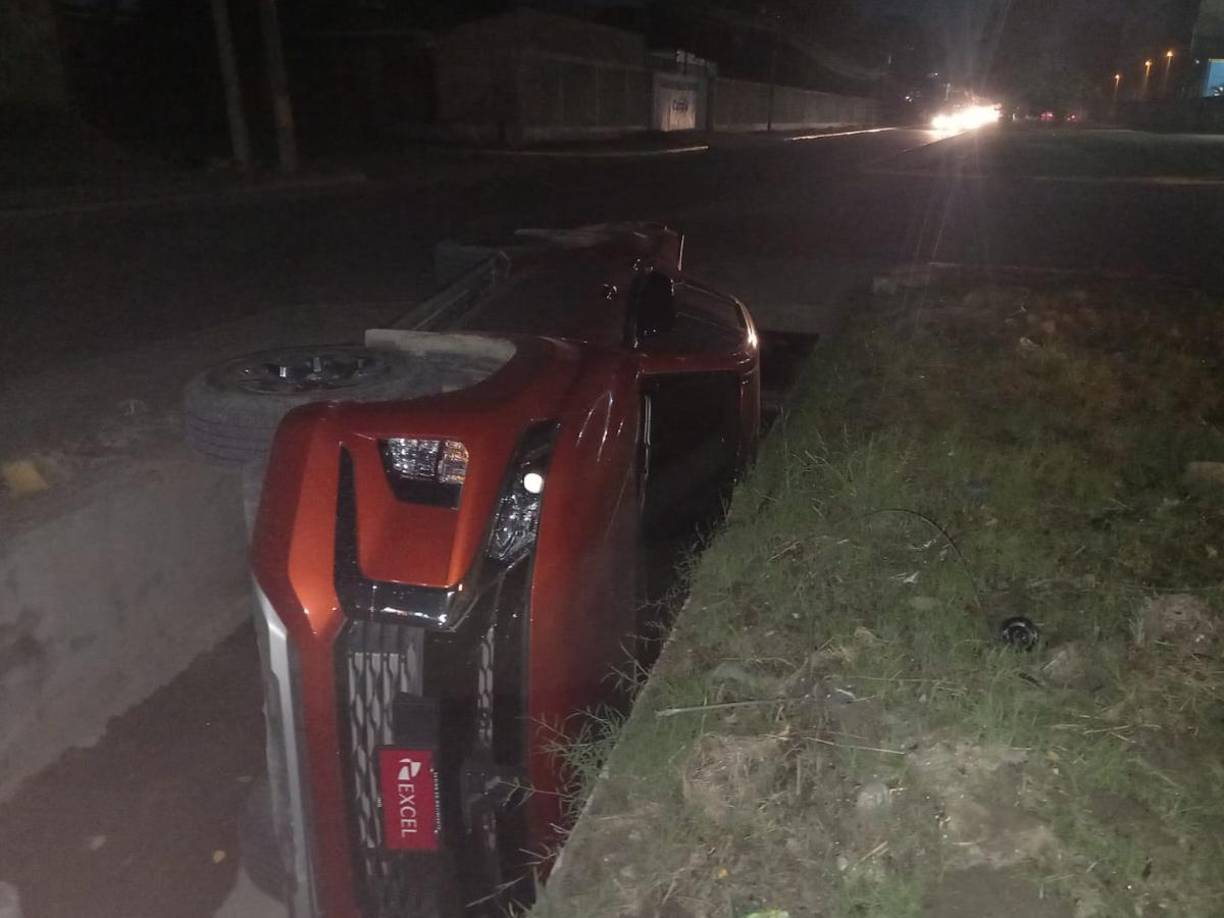 La poca visibilidad en el bulevar Las Torres estuvo a punto de provocar una tragedia la noche de este lunes.