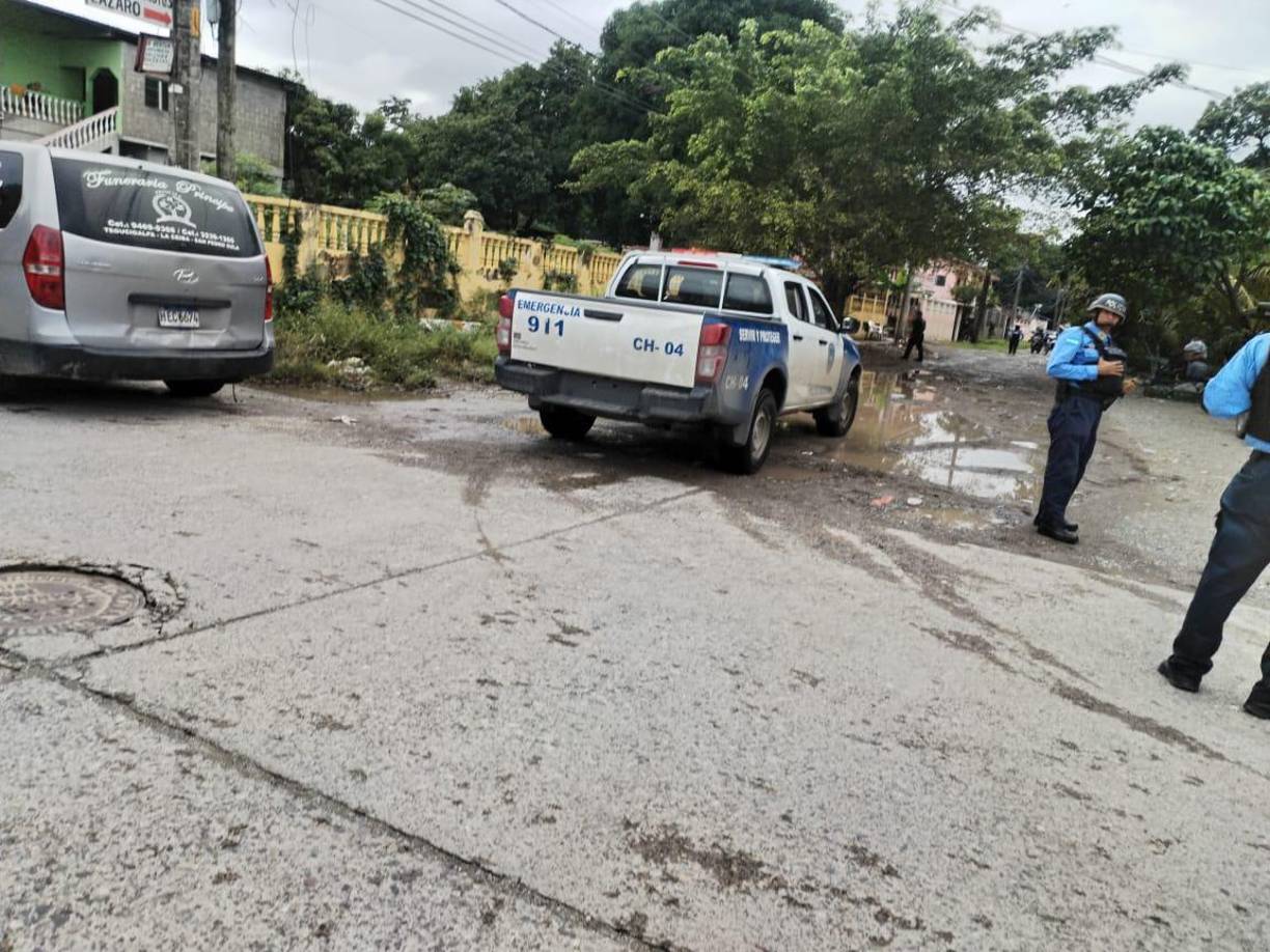 El hombre, de unos 45 años de edad, aproximadamente, fue identificado como Fernando Elvir, alias “Culuco”. 