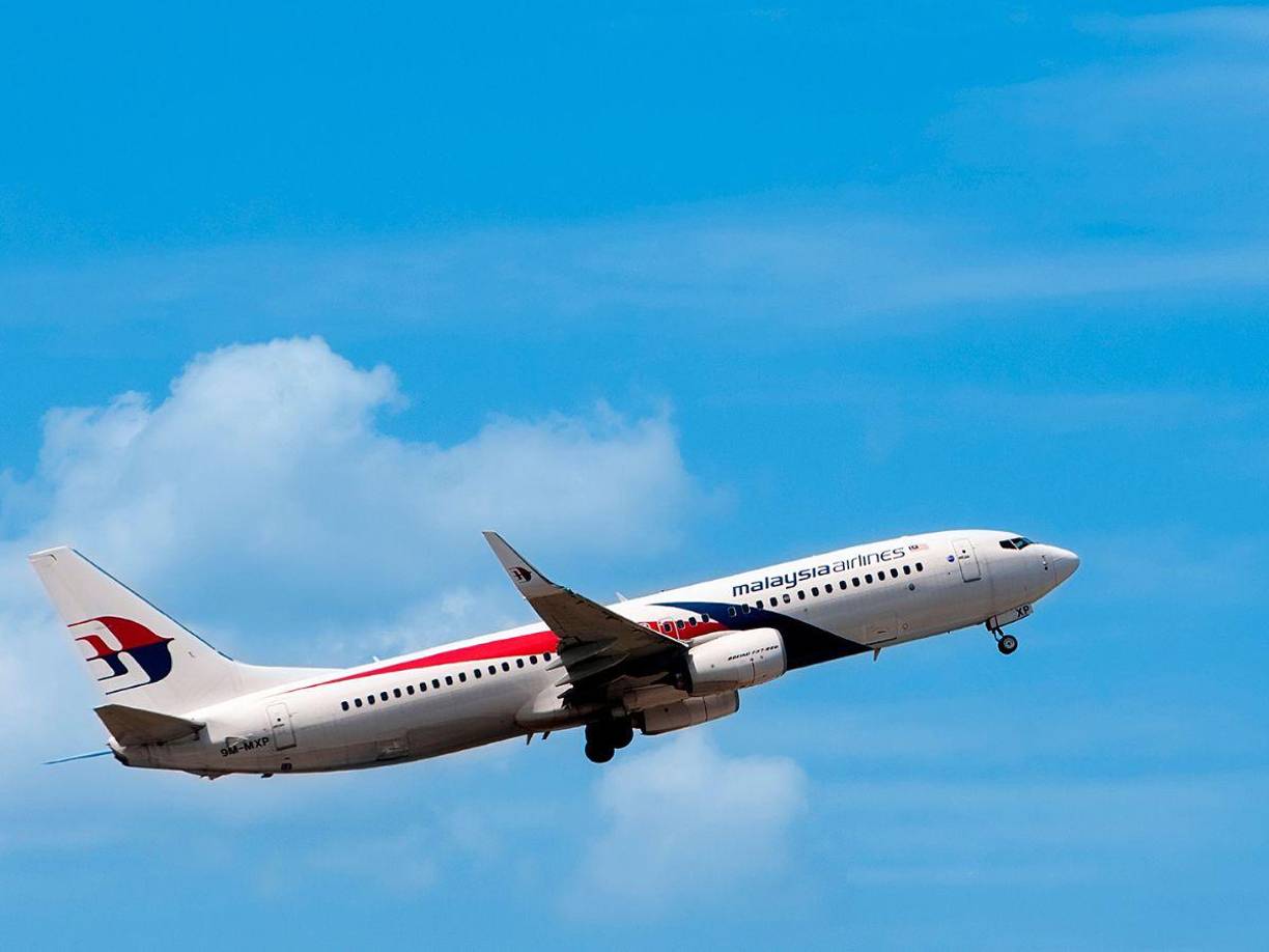 Luego de que en febrero saliera a la luz información sobre el documental, el mundo estaba a la espera de que se estrenara MH370: el avión que desapareció (MH370: The Plane that Disappeared), basado en un trágico hecho de la vida real. La serie documental por fin arribó a Netflix este miércoles 8 de marzo, mismo día de lo sucedido en 2014.