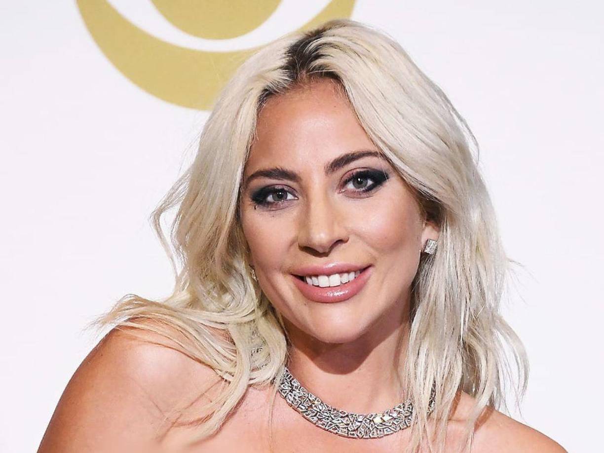 Hace unas horas trascendió el rumor de que Lady Gaga podría estar embarazada a sus 37 años. Esto luego de presentarse en un show y el público captara algo fuera de lo normal, el video ya es viral en Tiktok.