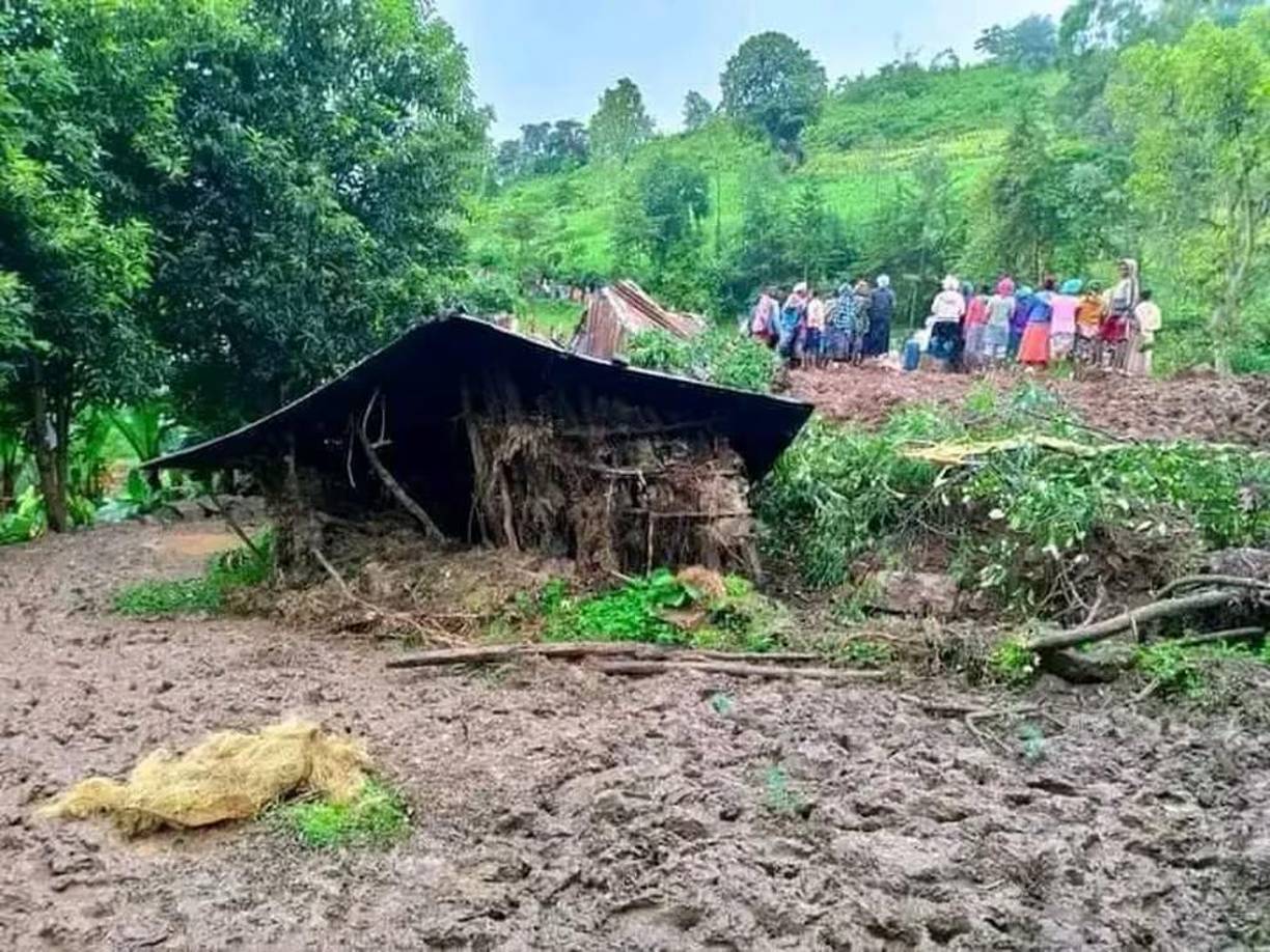 “Seguimos buscando a los desaparecidos”, declaró a medios locales Habtamu Fetena, jefe del Comité de Respuesta de Emergencias de la zona de Gofa en el Estado etíope del Sur y a unos 470 kilómetros de la capital, Adís Abeba, donde sucedieron los hechos.