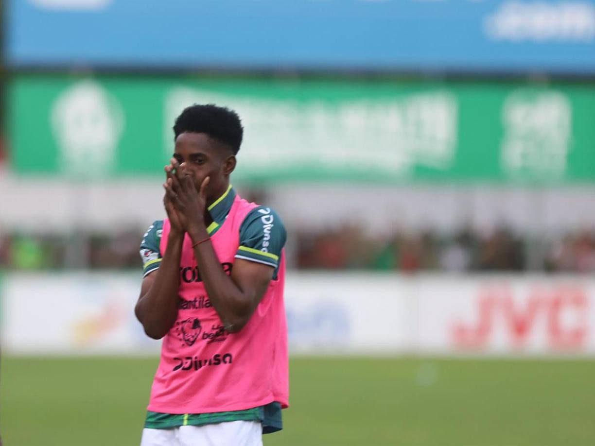 Yunny Dolmo: Tiene contrato con Marathón, pero no descarta que sea cedido a préstamo en otro equipo para la próxima campaña.