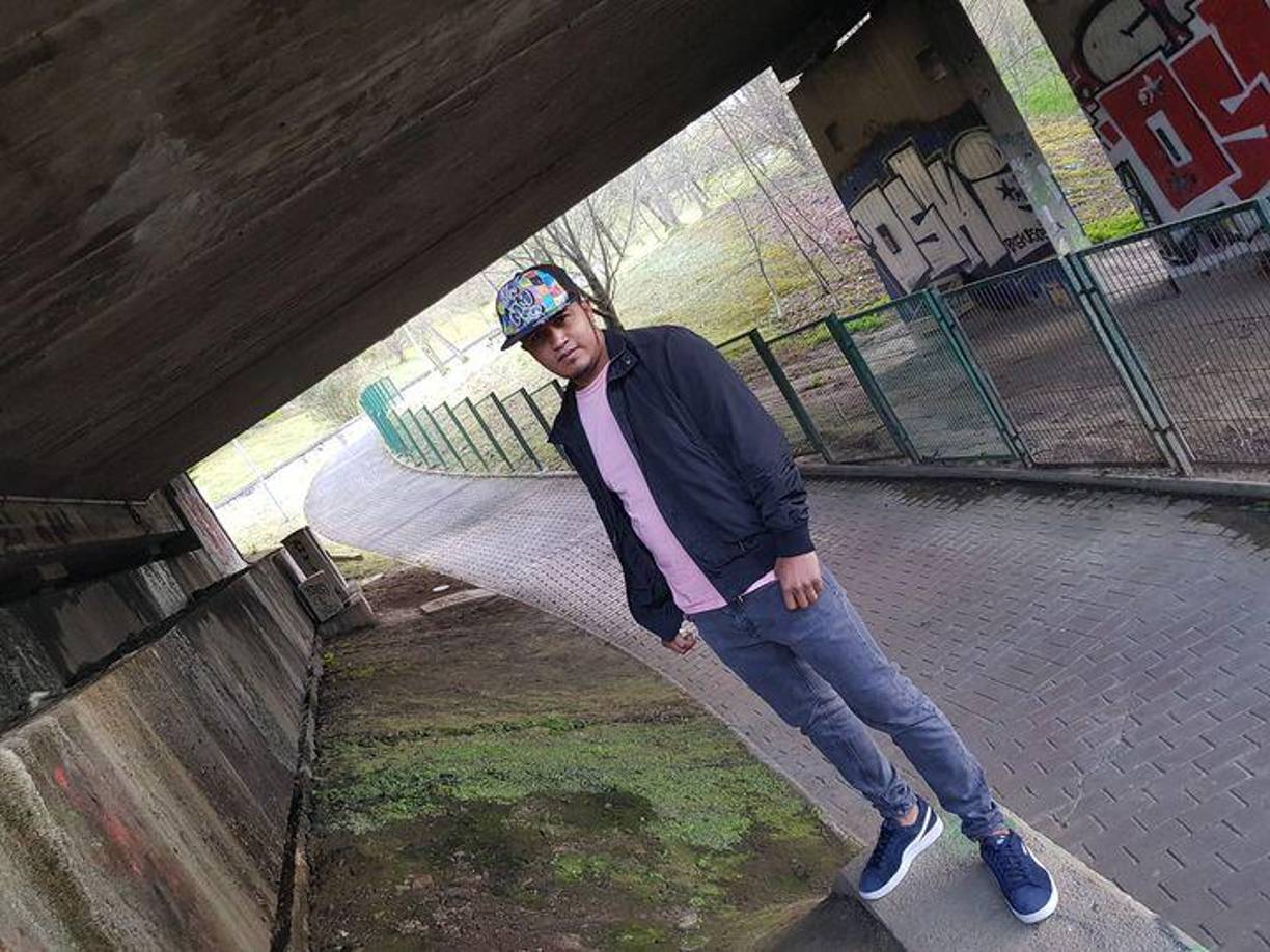 «Nos conocemos desde hace dos años, y es alguien muy responsable. Le gusta salir, pero con el trabajo no jugaba», dijo el joven al diariovasco.com