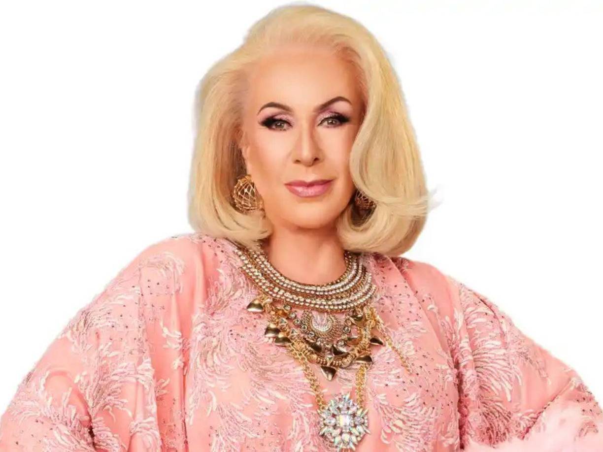 Según Laura Zapata, los secuestradores le dijeron que iban a liberar a una de ellas primero y que Ernestina Sodi dijo que soltaran a su hermana primero para que pudiera pedir el dinero del rescate. Sin embargo, la madre de Camila Sodi no dio esa versión en su libro “Libranos del mal”, publicado en el 2005, mismo que su hermana con la que fue plagiada desmintió.