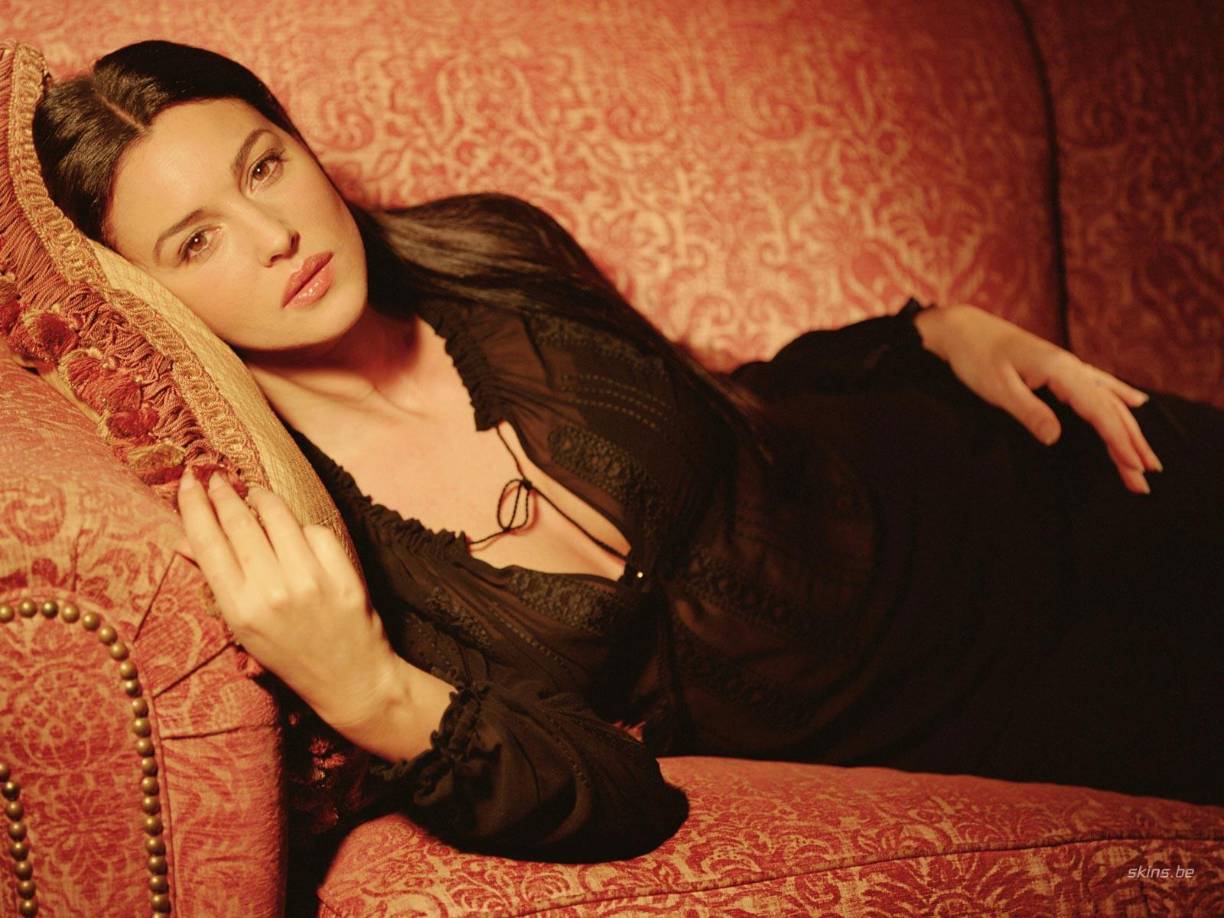 En esa entrevista también habló sobre el matrimonio: “Desgraciadamente, no hay una ley que mantenga juntas a dos personas, o un contrato que les obligue”.“Una relación funciona o no funciona, y no se hasta cuándo. Lo único seguro en mi vida son mis hijos. Soy italiana y para nosotros, la familia es todo, en particular los hijos. El resto viene después”.