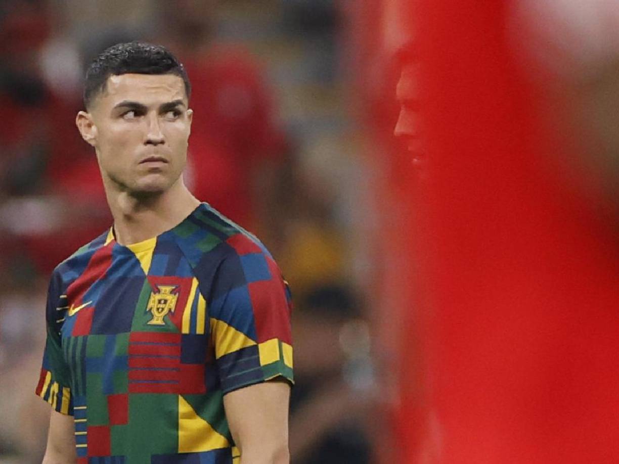 Pero el alojamiento que pretende construir en Mánchester continúa sin poder avanzar. La última vez que el futbolista estuvo en esa ciudad fue cuando salió en malos términos del United tras su segunda etapa en el club.