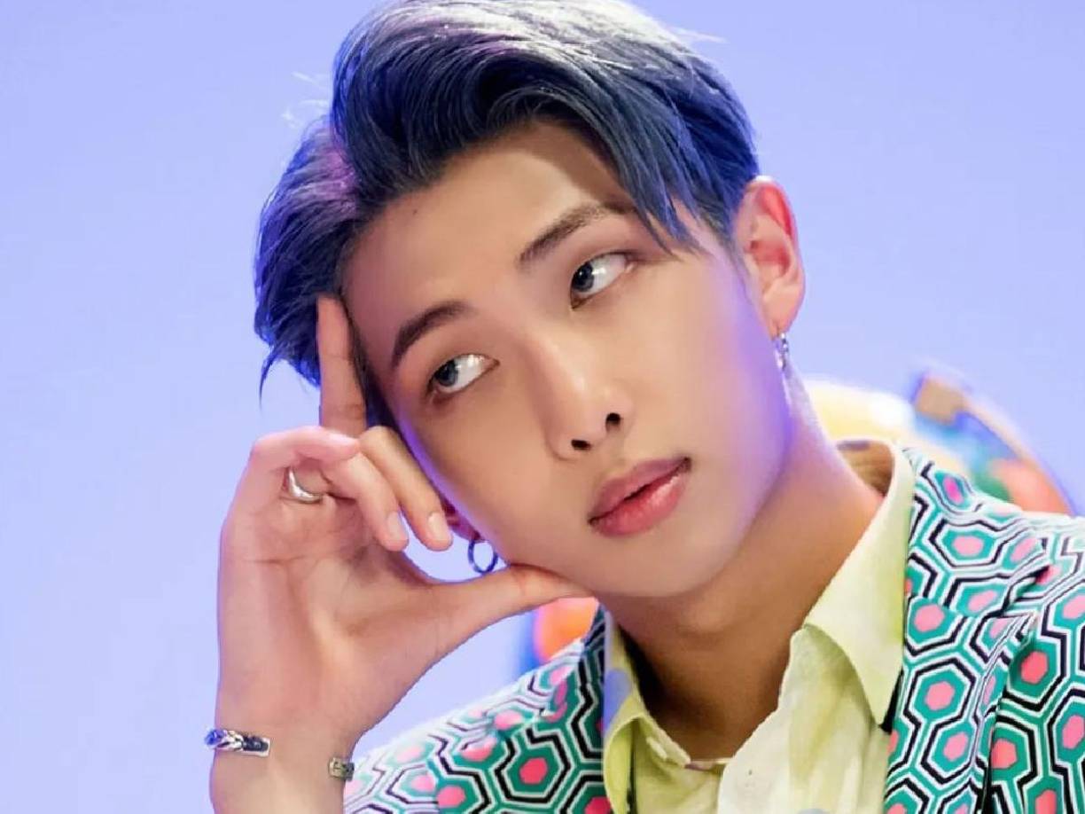 <b>RM</b> es el lider de BTS y es el único que queda de la alineación original de la agrupación coreana, es fanático del arte y su <b>IQ</b> es de 148.