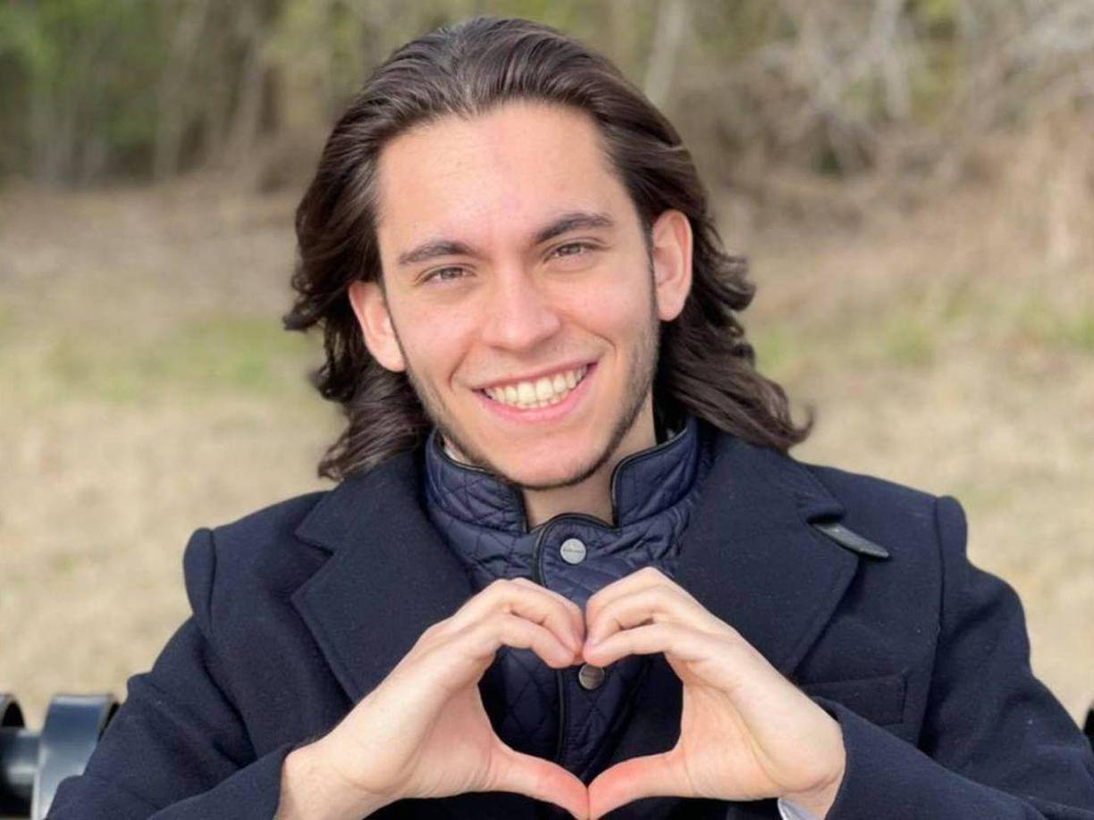 El creador de contenido Carlos Eduardo Espina también dejó su mensaje de felicitación en la publicación de Shin Fujiyama: “Felicidades, amigo, que Dios bendiga a toda la familia”. 