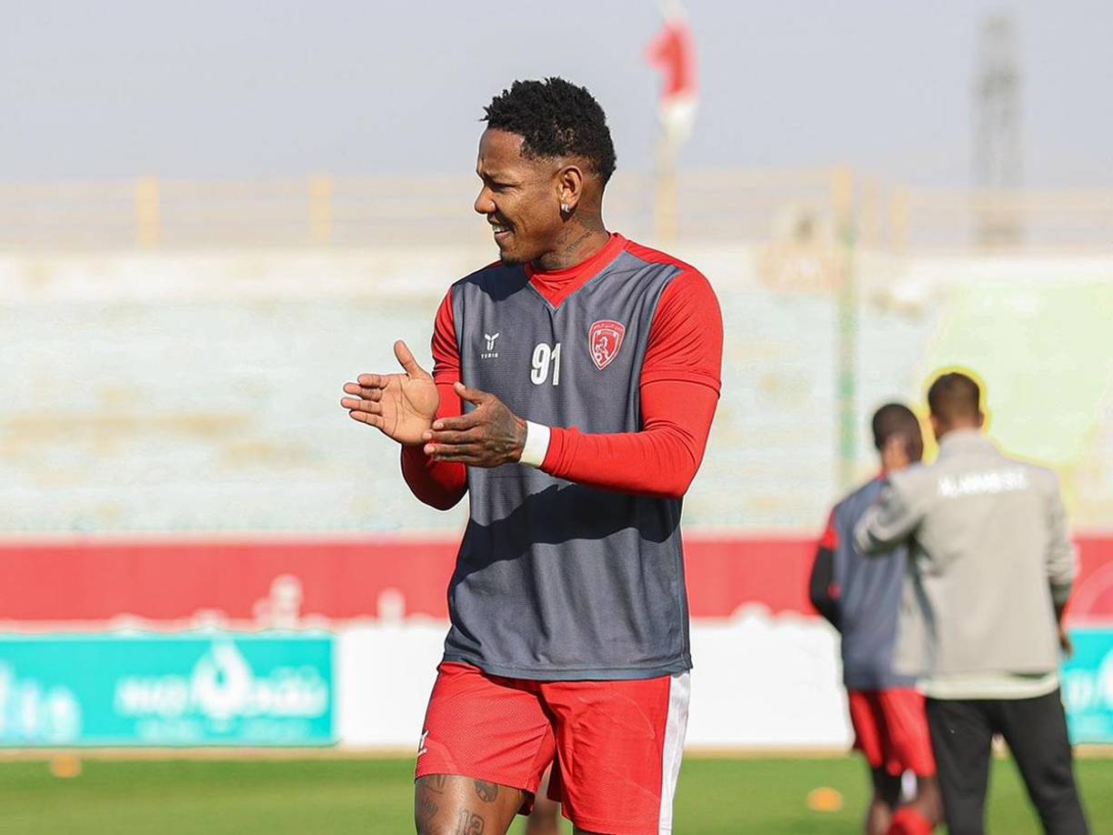 Romell Quioto no pasó por alto las polémicas declaraciones de la periodista hondureña Elsa Oseguera y respondió en sus redes sociales.