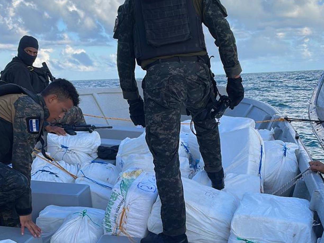 La incautación de las dos toneladas de cocaína es el mayor decomiso de droga que se ha logrado en lo que va del año.