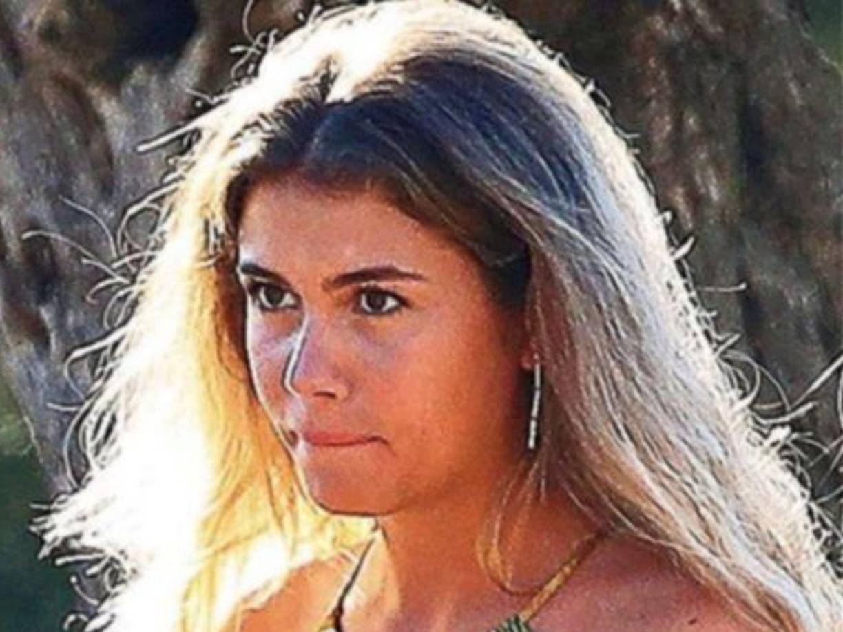 Clara Chía Martí, una estudiante de Relaciones Públicas de 23 años, quien a pesar de su bajo perfil, cada una de las incursiones en las redes es estudiada al máximo.