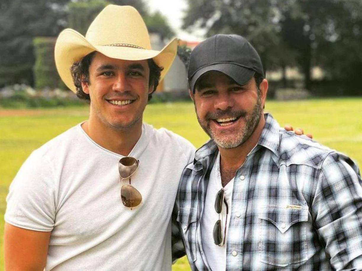 En recientes declaraciones a la prensa, Eduardo Capetillo enfatizó en la libertad que como padres le dan a sus hijos, destacando también que Eduardo Jr y Lucerito son grandes amigos.