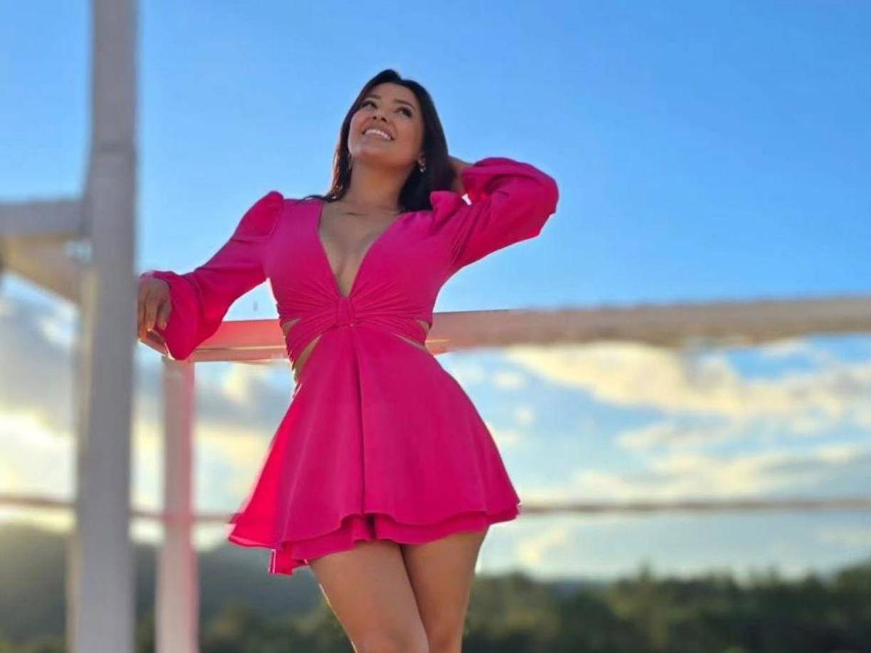 “Tengo de estar soltera casi 3 años, porque me costó mucho lo que pasó con mi ex pareja”, inició explicando la presentadora de televisión. 