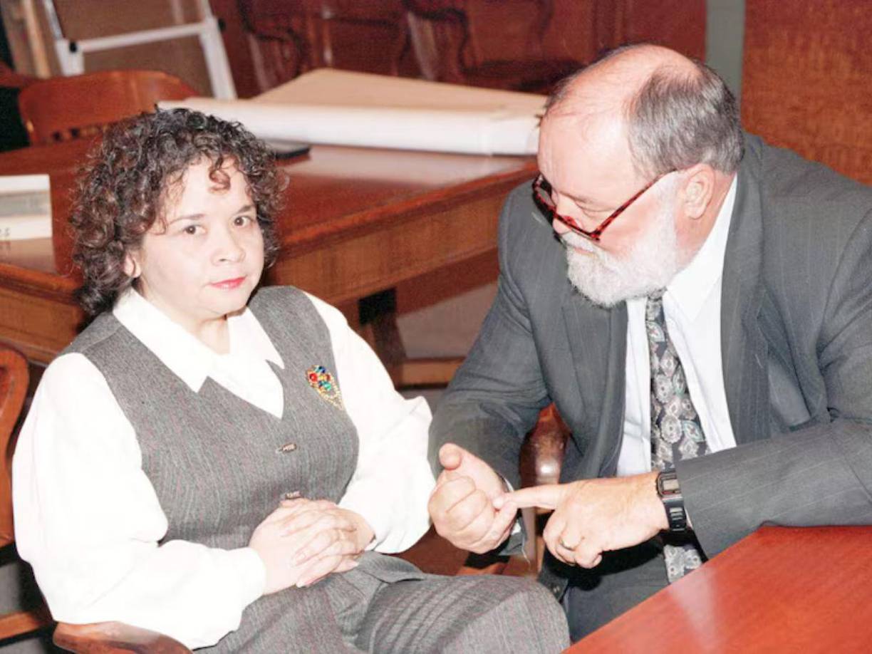 La mujer, quien fue sentencia a cadena perpetua, inició el proceso para acceder a la libertad condicional, según el Departamento de Justicia Penal de Texas.