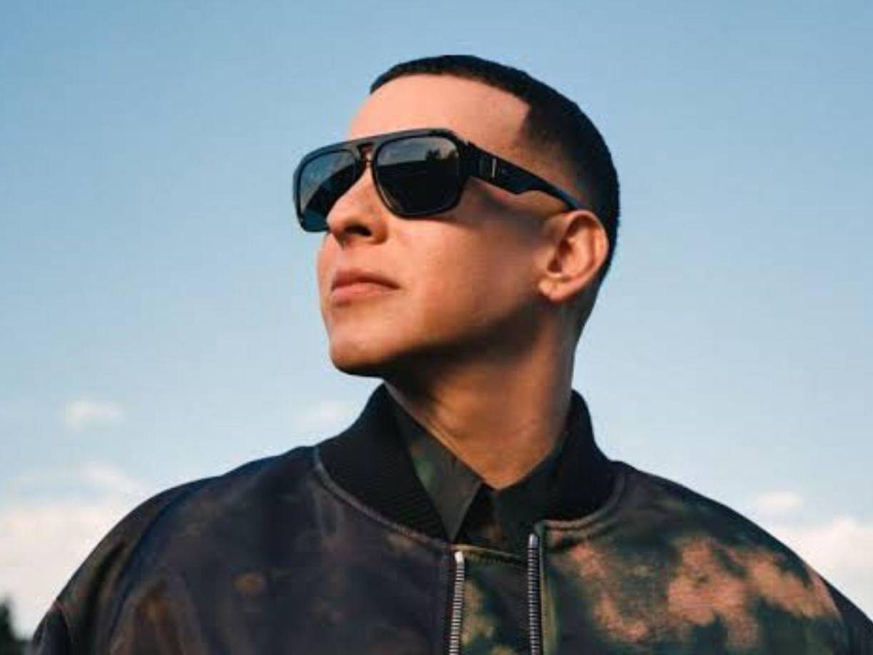 “Luego de muchos meses de intentar salvar mi matrimonio... hoy mis abogados responden a la petición de divorcio recibida por parte de Mireddys”, escribió el también compositor.