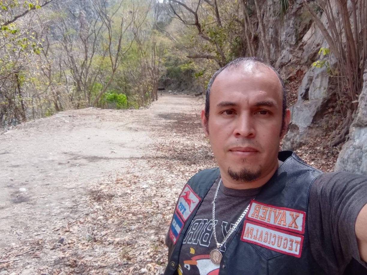 Ahora a Víctor se le investigaba por supuestamente formar parte de una banda que ofrece la droga de manera exprés.