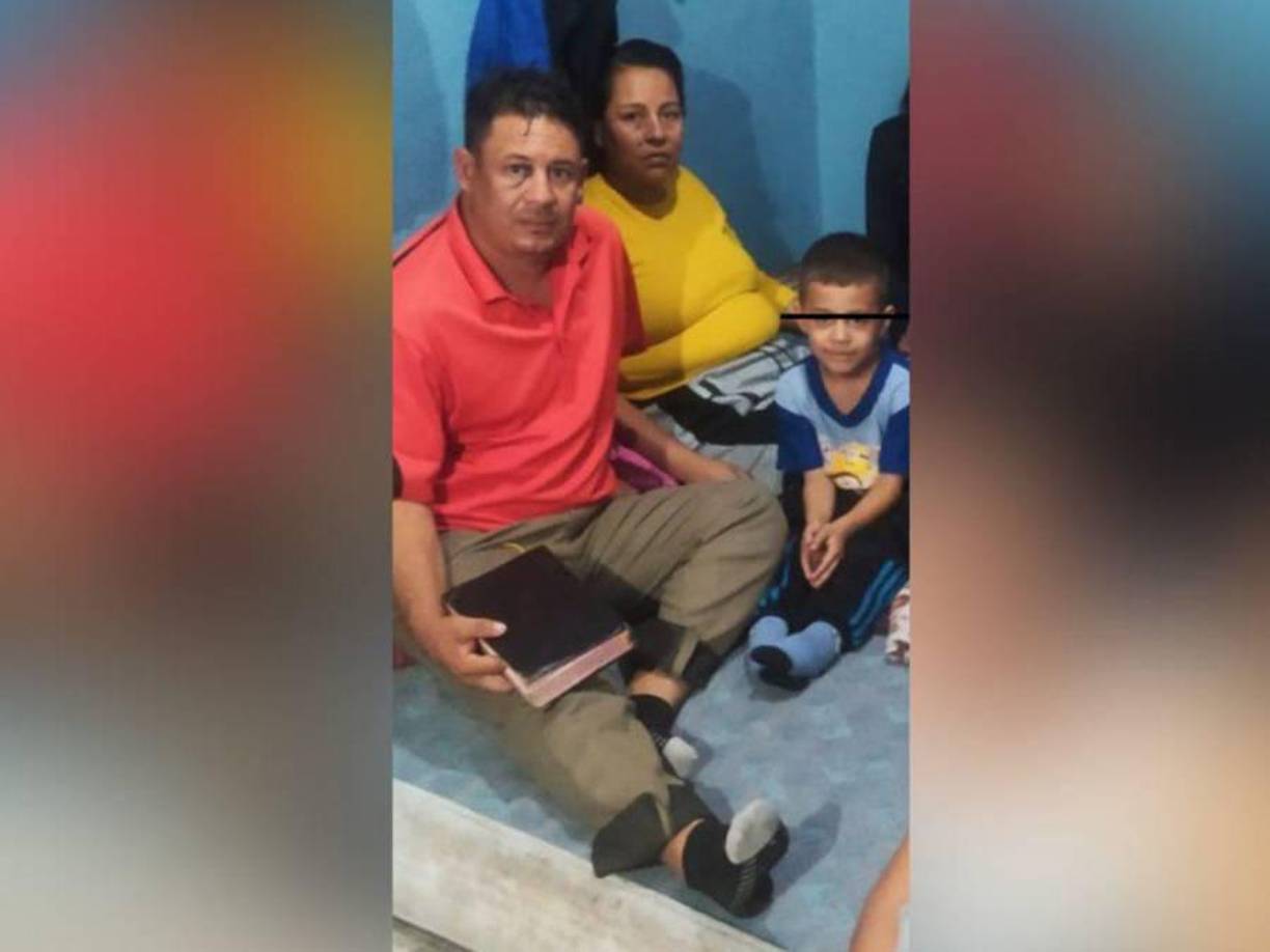 Los niños liberados son José Rivera (4), Elisabeth Rivera (12), Alexis Rivera (16), sus padres Darwin Rivera (38), Kenia Lopez (35) y dos primos menores de edad que viajaban junto a la familia.