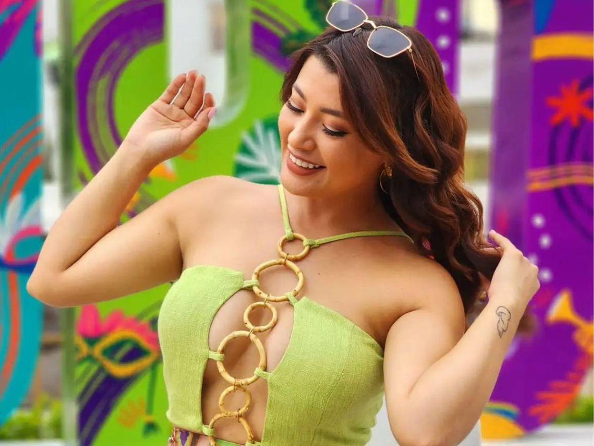 Con su trabajo en el canal HCH y su indiscutible carisma se ha convertido en una de las personalidades más conocidas y queridas del espectáculo en Honduras. 