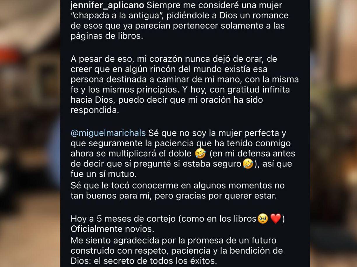 Jennifer Aplícano compartió las fotos acompañadas de este texto en el describe este noviazgo como una respuesta de Dios a sus oraciones. 