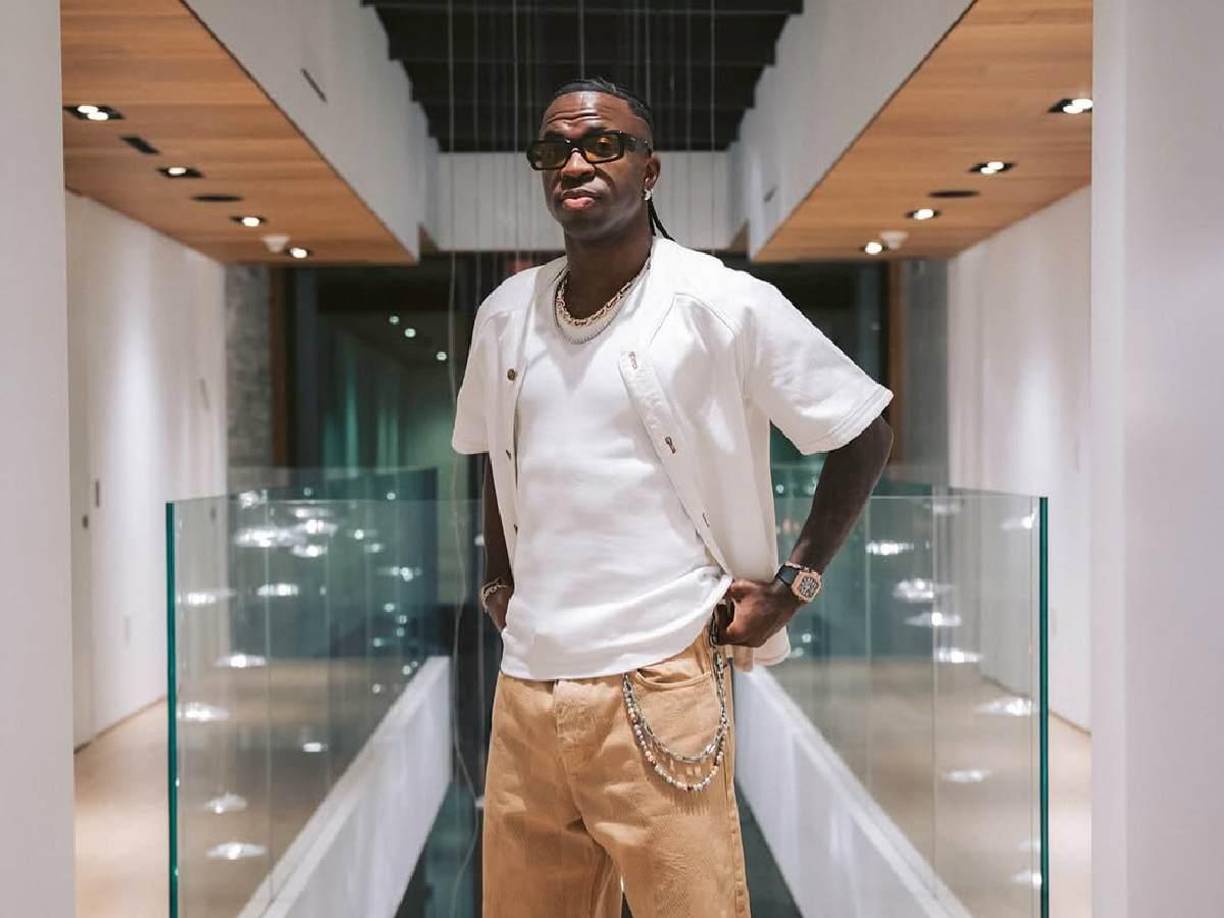 La nueva apariencia del jugador no pasó desapercibida por sus millones de seguidores en las redes sociales.