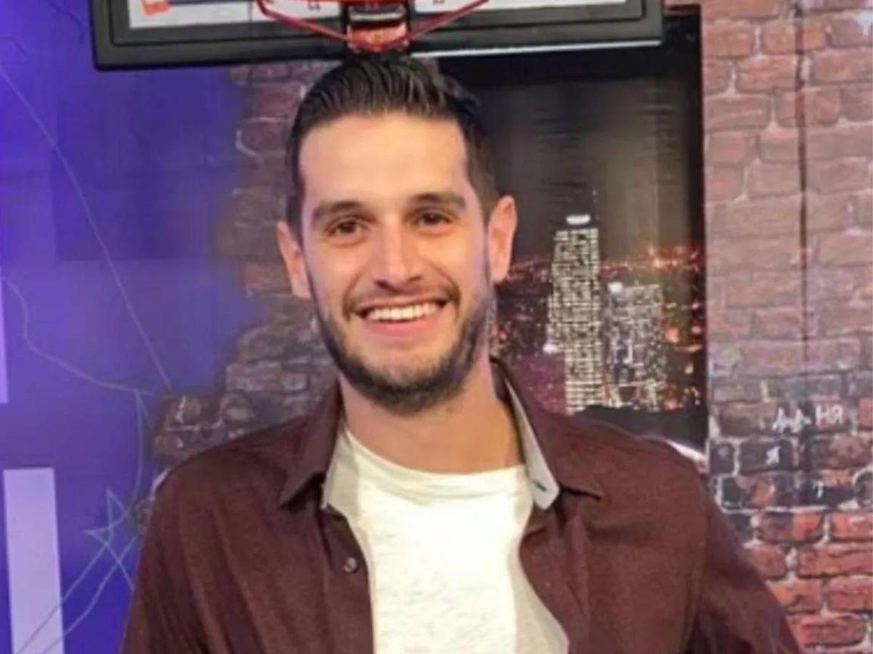 Después de los retos a los que se enfrentó cada participante, así como de una cálida bienvenida, Adrián Marcelo se reunió con sus compañeros dentro de La Casa de Los Famosos y no dudó en lanzar un comentario contra la competencia, es decir, La Academia de TV Azteca.