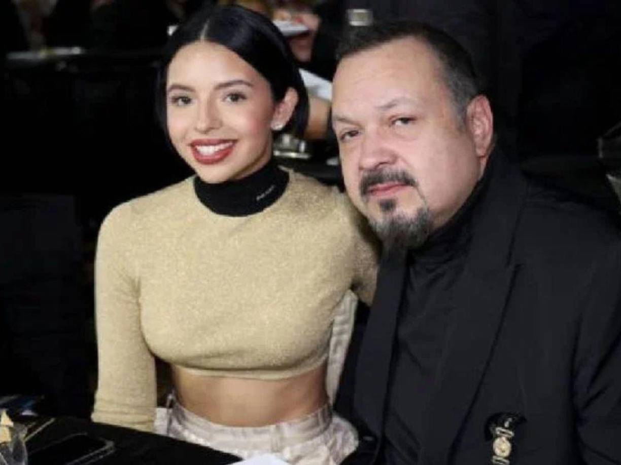 “No me lo vas a creer, pero es una paz, por Dios te lo juro, por mis padres estén donde estén. Llego a la casa y el silencio es magnífico. O sea llevo 26 años de oír ruido, ya se fueron los güe... Estoy encantado. Nos vemos los sábados, domingos, en los viajes, cuando nos quedamos de ver, lo que sea, pero mi casa ya... Mi vieja y yo estamos muy a gusto”, dijo Pepe.