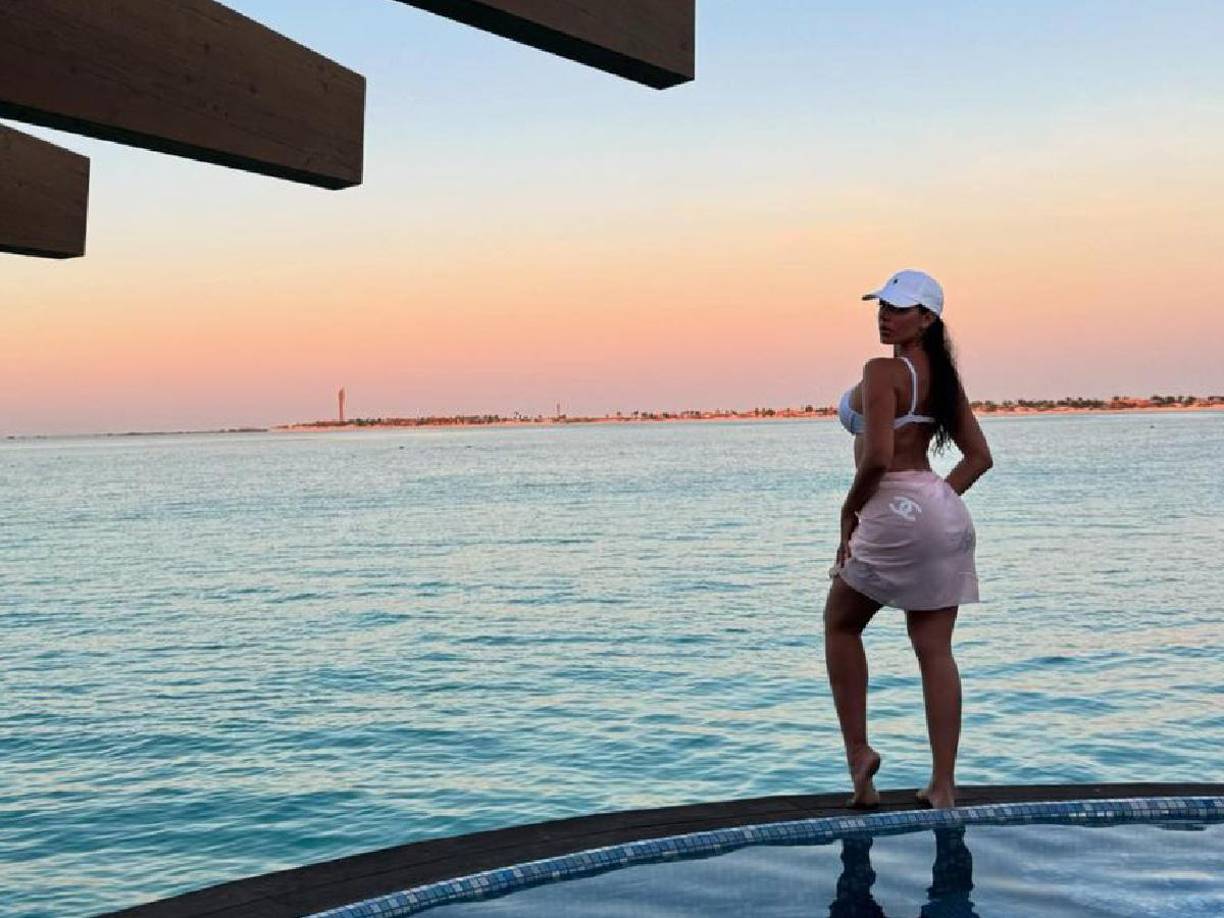 Georgina causa furor en vacaciones junto a Cristiano: las infartantes fotos