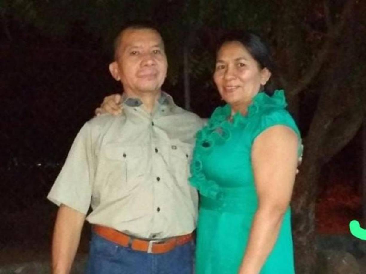 El viernes 3 de enero se reportó el hallazgo sin vida de una pareja en su vivienda en la aldea Tapatoca, ubicada en la ciudad de Choluteca. El hecho ocurrió tras una discusión entre la pareja. Arturo Díaz habría disparado contra Dalila Reyes, quitándole la vida, y posteriormente se mató.