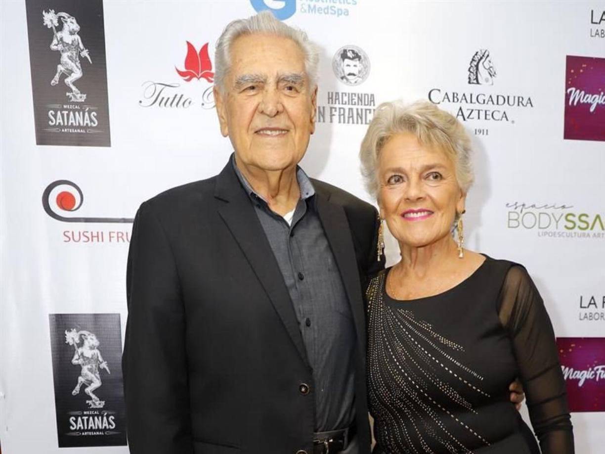 La polémica retomó fuerza porque Kate Trillo revivió el tema durante un chacaleo con la prensa. Y como no queriendo, contó de lo que se enteró cuando eran vecinos, pues dijo que le habían hecho saber que se fueron porque no pagaban la renta y que incluso se habían ido de noche. 