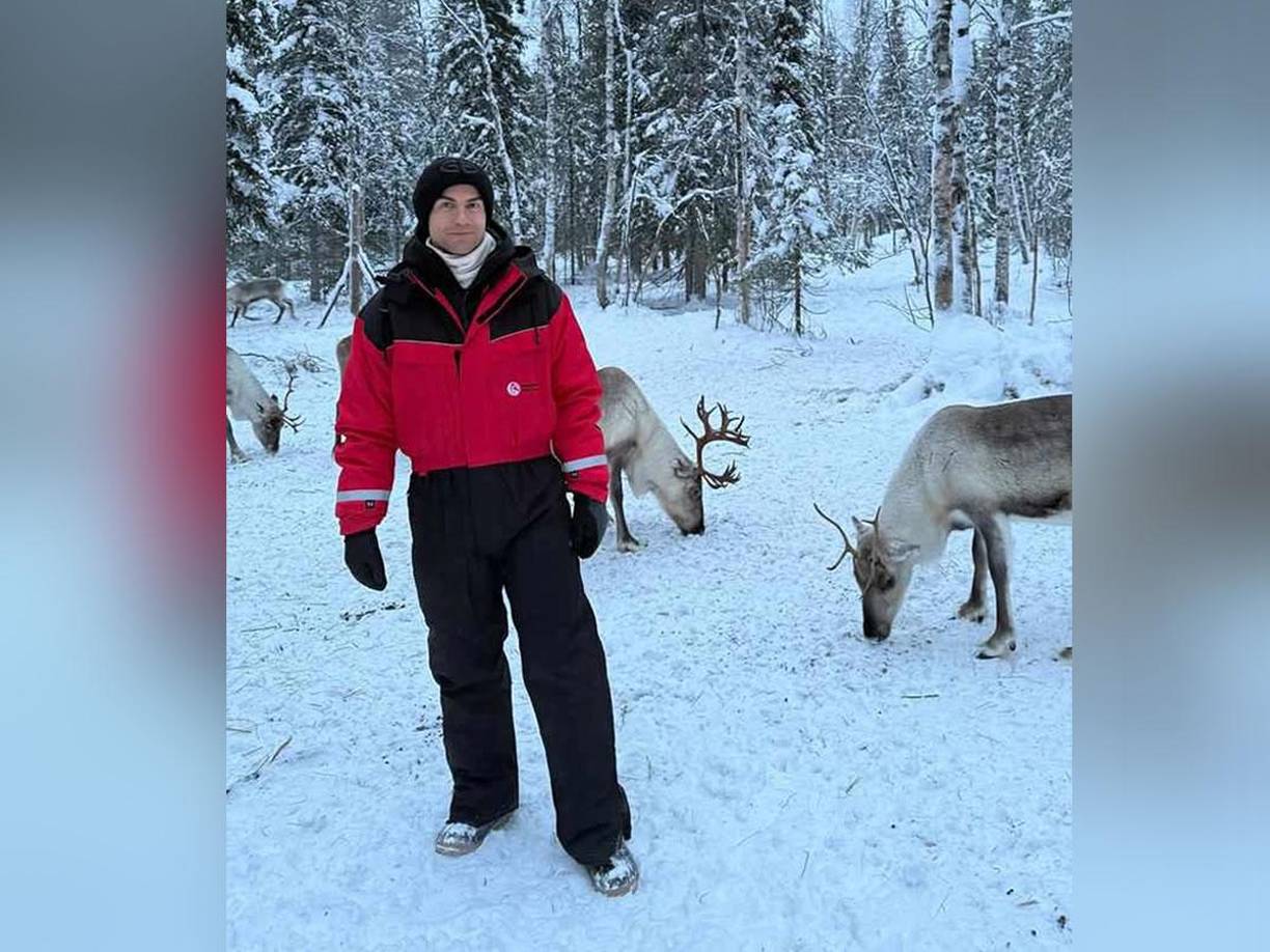 Desde el 6 de diciembre que Cristiano Ronaldo está libre de sus obligaciones deportivas con Al Nassr y decidió con Georgina Rodríguez pasar la fiestas navideñas en Laponia finlandesa.