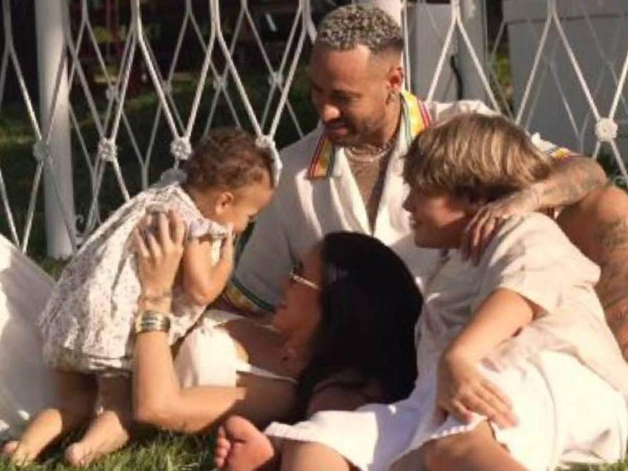 Se trata de Neymar, jugador del Al Hilal de Arabia Saudita, quien mostró su emoción en redes sociales al anunciar que tendrá otro hijo.