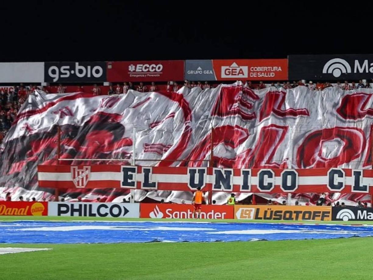 Instituto Atlético Central Córdoba cuenta con una afición apasionada a su equipo. 