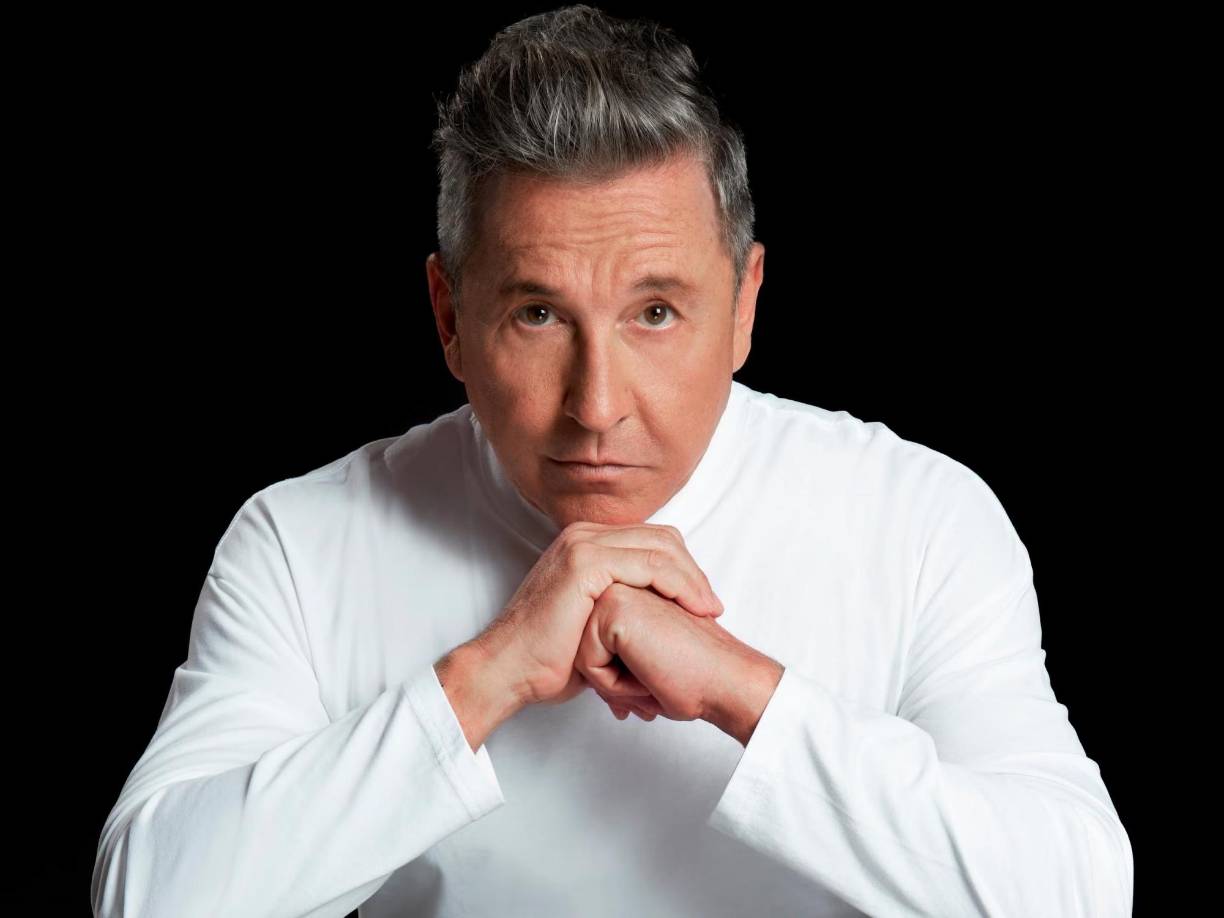 El venezolano Ricardo Montaner cantará el 28 de octubre en el estadio Chochi Sosa, de Tegucigalpa. Los boletos, que están a la venta en www.eticket.hn, tienen los siguientes precios: experiencia Bac (Sala lounge) L6,480, E3 fans L3,890, zona Claro L2,205, silla VIP L780, preferencia L440 y general L520. Estos precios son exclusivamente para clientes de Bac Credomatic.