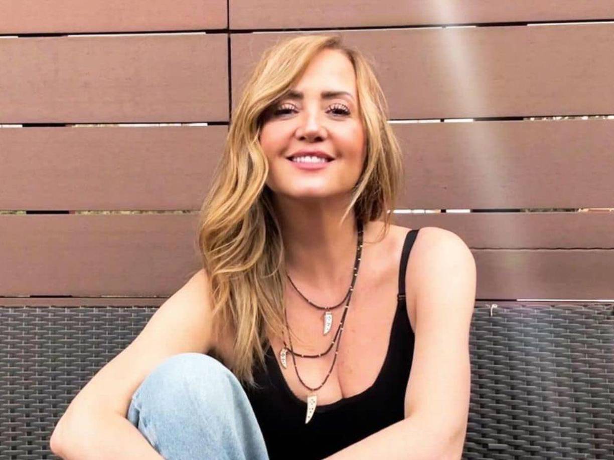 En las últimas horas, Andrea Legarreta salió al paso de todas las especulaciones que la vinculan con el fallecido comentarista Andre Marín.