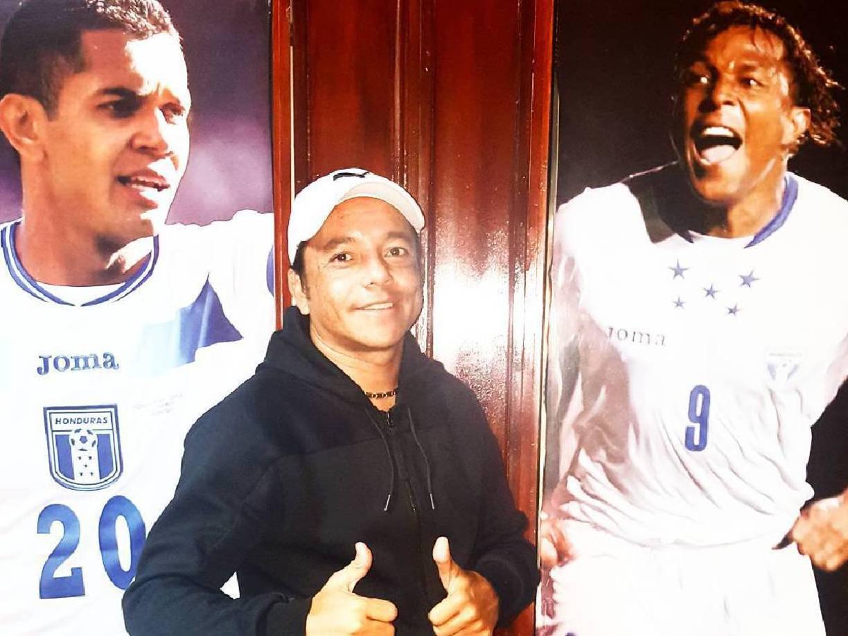 También se le ha visto en algunos partidos con las leyendas del fútbol hondureño.