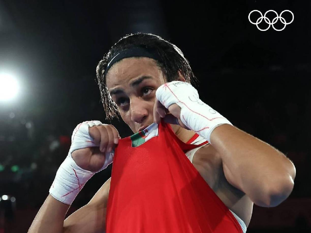 Luego de duras semanas al haber estado en el ojo del huracán y de recibir comentarios negativos en las redes sociales, Imane Khelif volvió a sorprender a sus seguidores al asistir a un gran evento de moda.