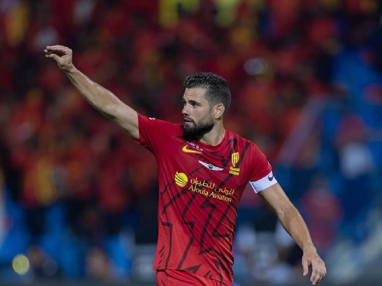 En el Al-Qadsiah, Nacho recibe una cantidad que en la Casa Blanca nunca iba a ver.