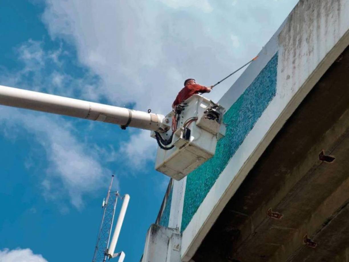 A su vez, Roberto Contreras confirmó que el 2 de febrero entregarán de manera oficial el estadio Olímpico de San Pedro Sula.