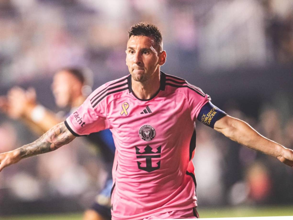 Asimismo se conoció que el club de la Florida pidió dos camerinos en el estadio Olímpico, algo que será otorgado sin ningún problema. La cancha, que en las últimas horas fue noticia luego de lo desastrosa que aparecía tras un concierto de música, no tendrá problemas para estar en óptimas condiciones para finales de enero del 2025