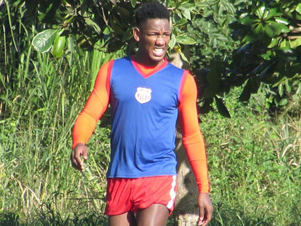 Romell Quioto: De las grandes caras que el semillero del CDS Vida ha forjado en los últimos años. Sus cualidades lo han llevado a ser seleccionado nacional por años y ahora lleva varios años siendo legionario hondureño.