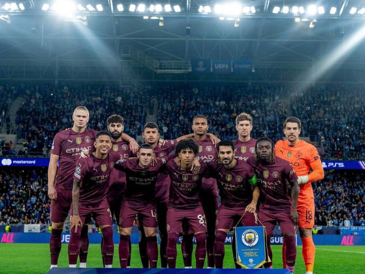 Sorpresivo escándalo: Jugador del Manchester City fue arrestado tras robarle el teléfono celular a una persona.