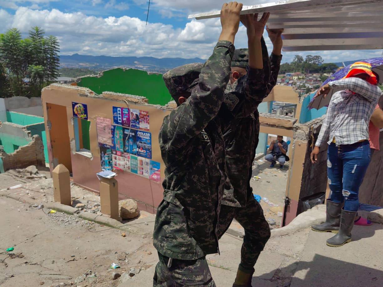 ¡Alerta roja! Obligan a familias capitalinas a desalojar por amenaza de graves derrumbes