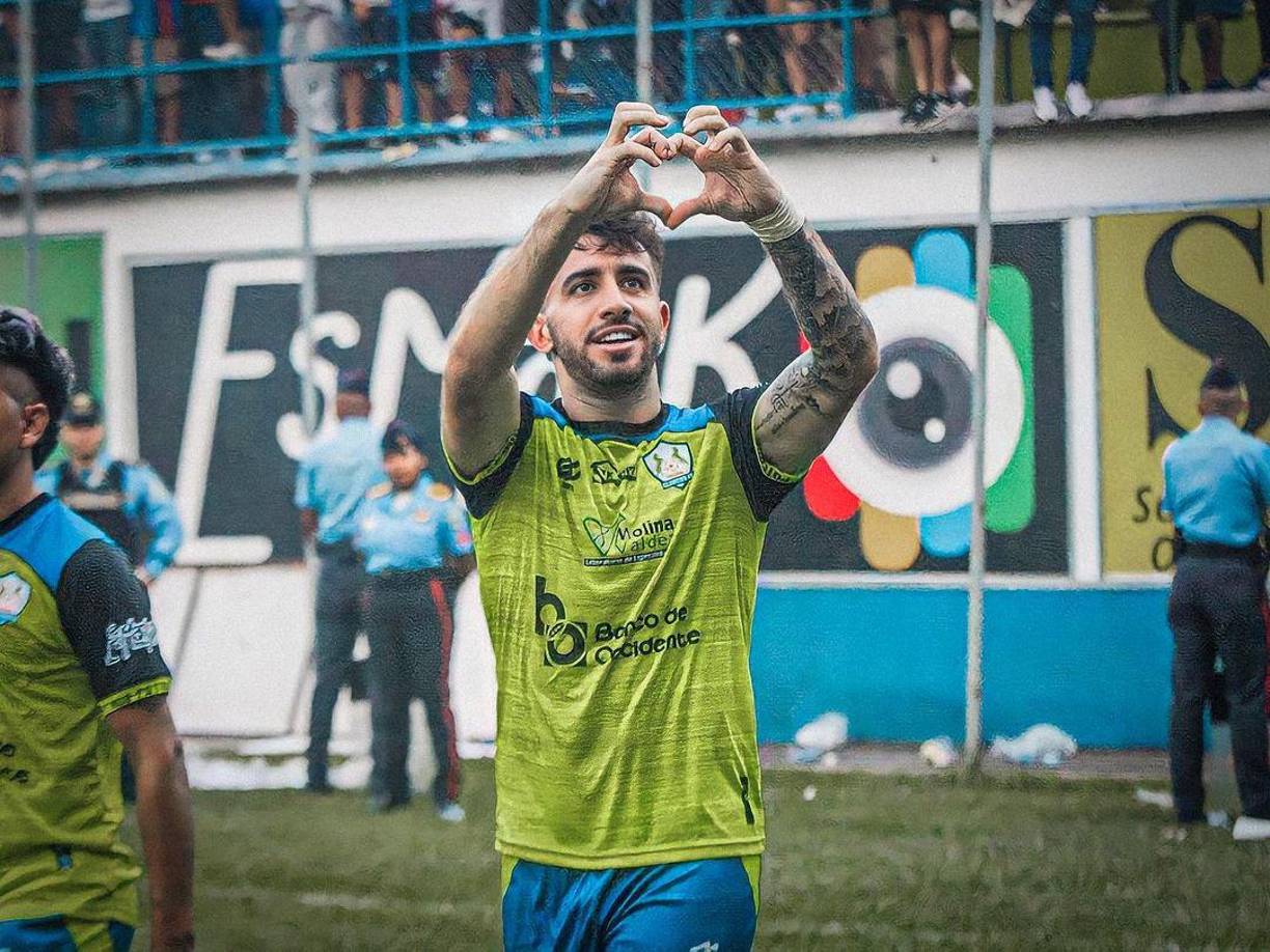 Agustín Auzmendi tiene contrato hasta diciembre del 2023 con los Potros. Sin embargo, el futbolista tiene una cláusula de salida la cual la usará para buscar nuevos aires.