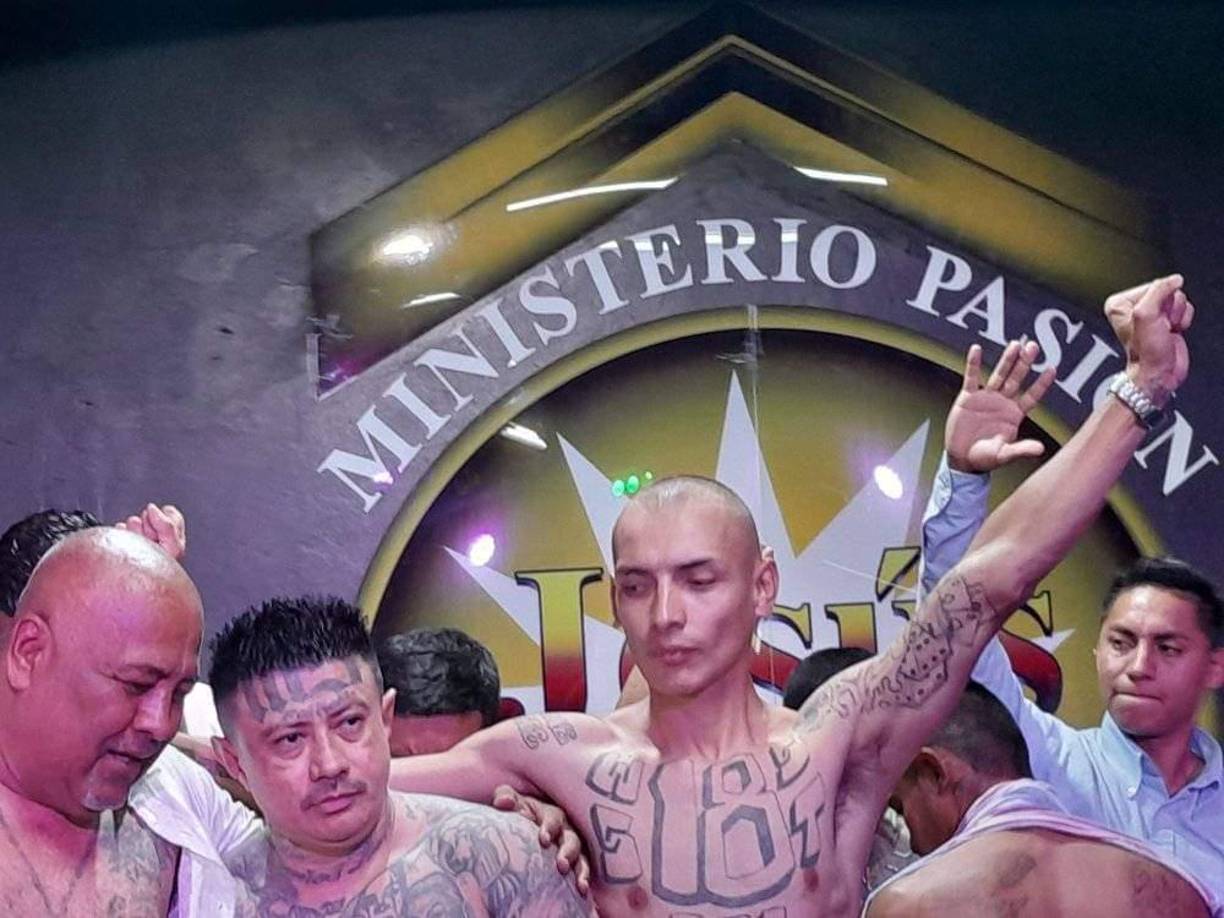 Los tres hombres fueron arropados por los miembros de la iglesia capitalina. Se desconocen sus nombres y su historial criminal. 